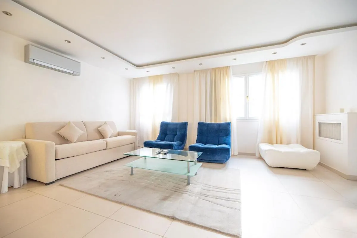 פריז Spacious 3Br Villette Canal Saint Martin 0*,  צרפת