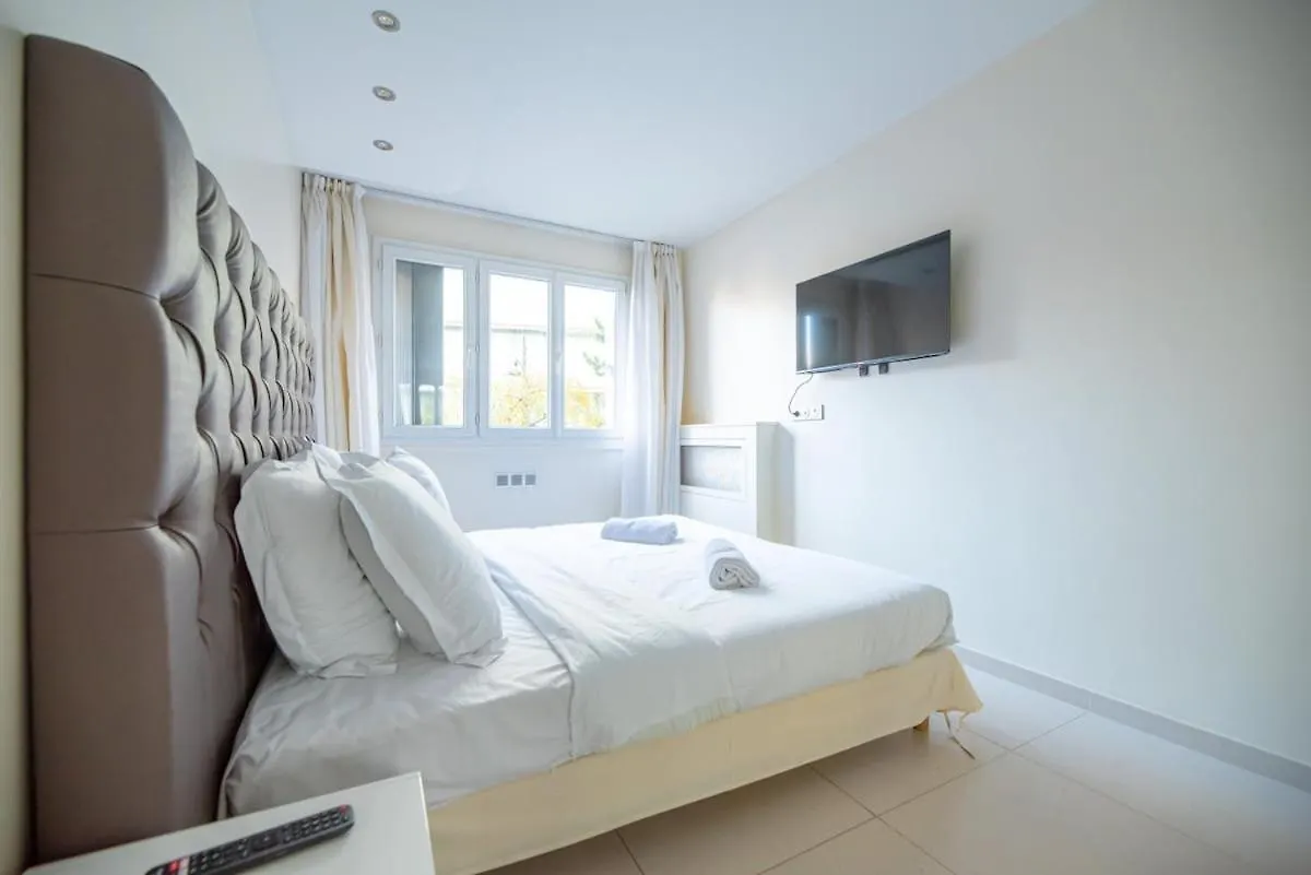 פריז Spacious 3Br Villette Canal Saint Martin